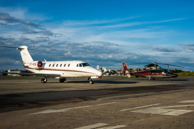  Governador Romeu Zema determina uso das aeronaves oficiais para transporte de vacinas e insumos contra a Covid-19