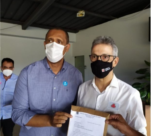  DEPUTADO NEILANDO PIMENTA COMEMORA A ABERTURA DO EDITAL DE CONCESSÃO DE USO DO HOSPITAL REGIONAL