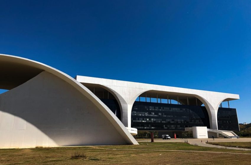  Governo de Minas anuncia pagamento de férias-prêmio a aposentados a partir de setembro