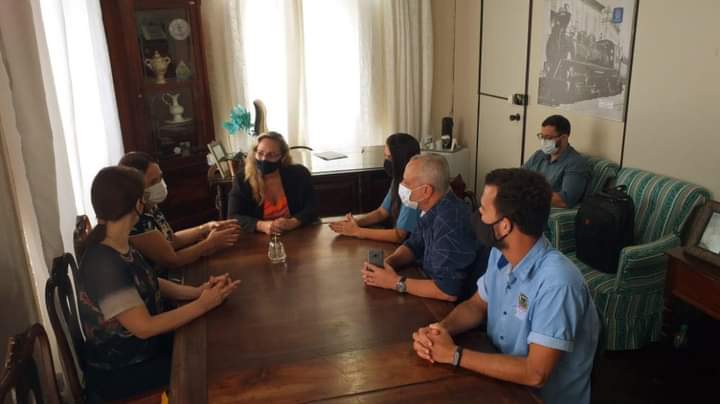  Secretário de Educação de Mucuri , visita escolas e Núcleo de Educação Virtual de Nazaré Bahia.