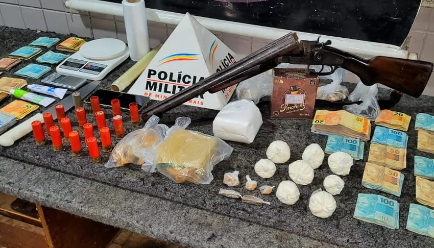  Foragido da Justiça é preso com dinheiro, drogas e arma em Juiz de Fora