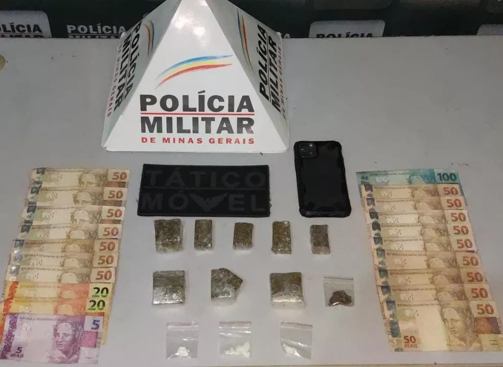  Oito tabletes de maconha e dinheiro são apreendidos em Governador Valadares