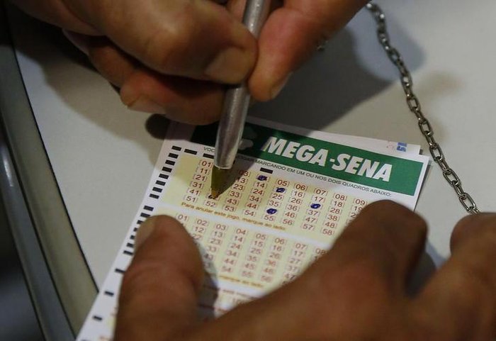  Mega Sena de R$ 24,2 milhões ainda não foi resgatada; saiba quanto o vencedor já deixou de ganhar por não retirar o prêmio