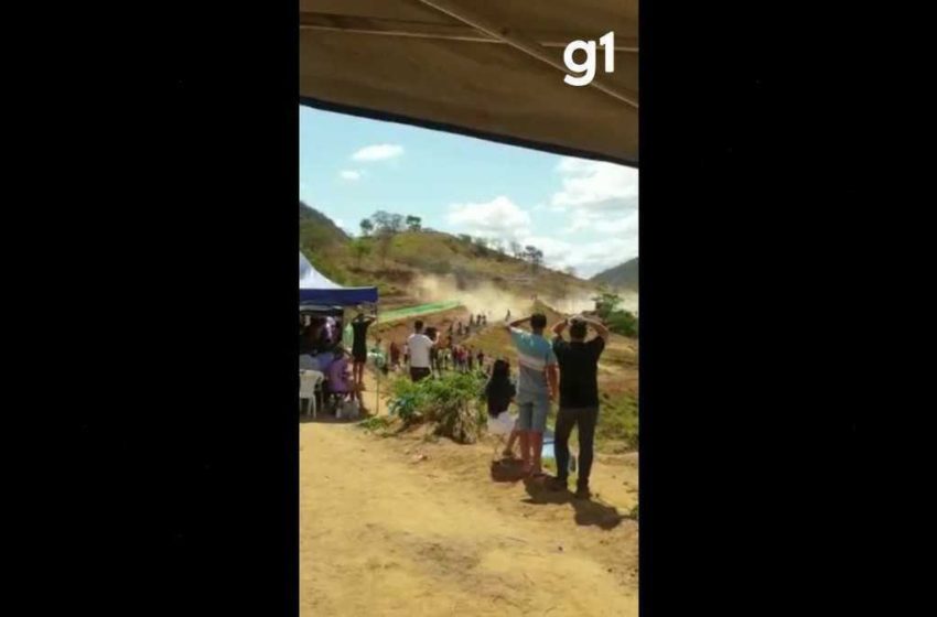  Vídeo: piloto de motocross morre durante competição em Itabirinha