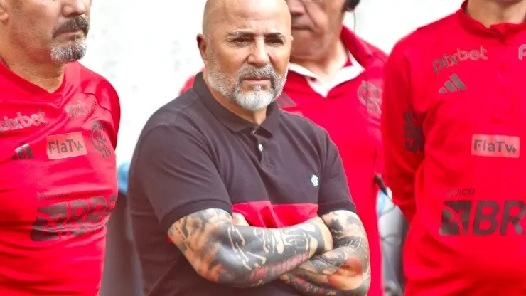  Sampaoli chuta o balde e detona jogadores do Flamengo ao vivo: “Muito estranho o que vem acontecendo”