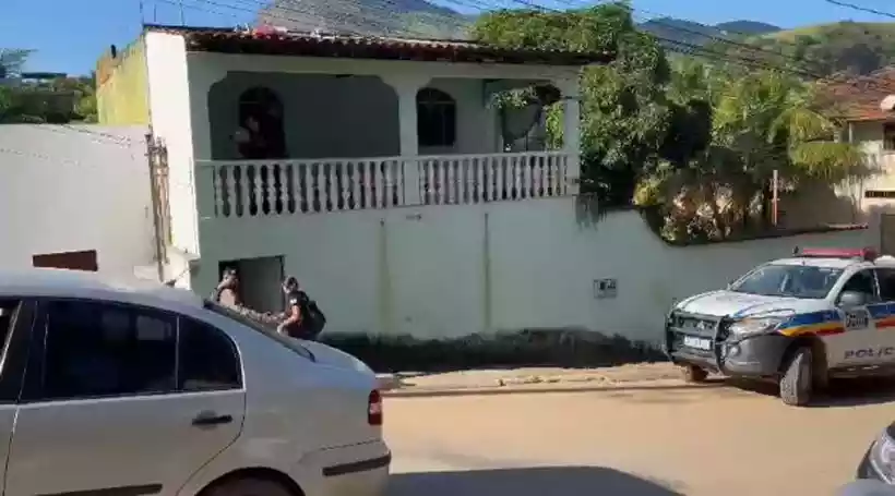  Mãe mata filho com facada em MG; homem tinha problema com drogas