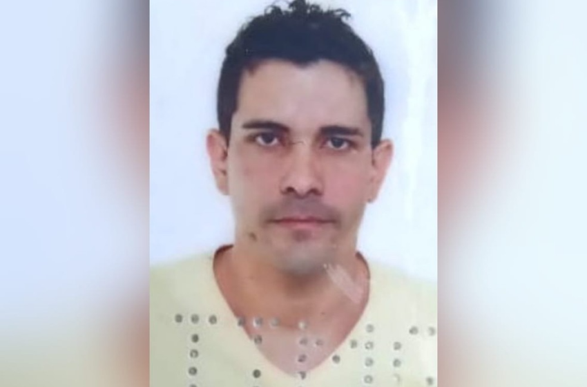  Homem é morto a tiros em cômodo anexo de casa incendiada em Serra dos Aimorés