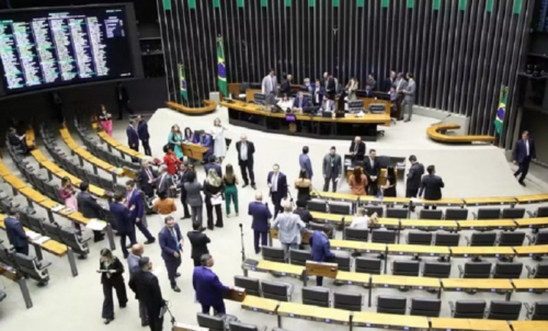  Maioria dos deputados baianos votou a favor da PEC das praias em 2022