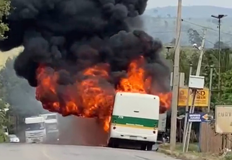  Terrorismo em Itamaraju: ônibus incendiado e tiros disparados por criminosos