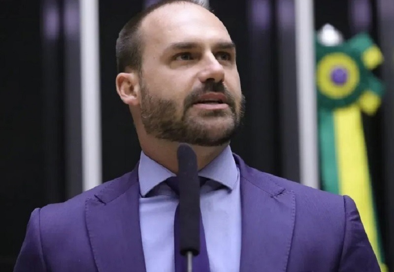  Presidente do PL lança Eduardo Bolsonaro ao Planalto