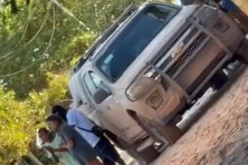  Bandidos tentam resgatar preso e cercam policiais em Caraiva