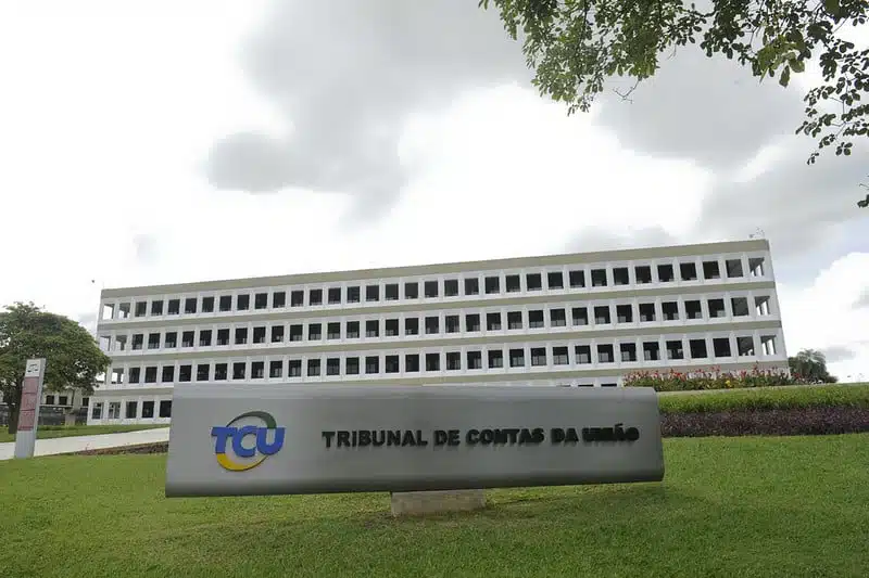  TCU detecta irregularidades em folhas de pagamento de organizações federais